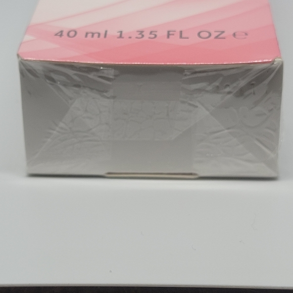 Pond's Perfect Colour Complex Anti-Marks for Natural Colour Beauty Cream B3 NWT - Picture 6 of 7